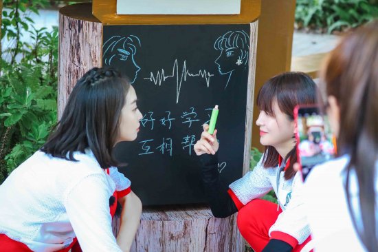 《我们来了2》收官之夜收视亦圆满 星光沙滩回